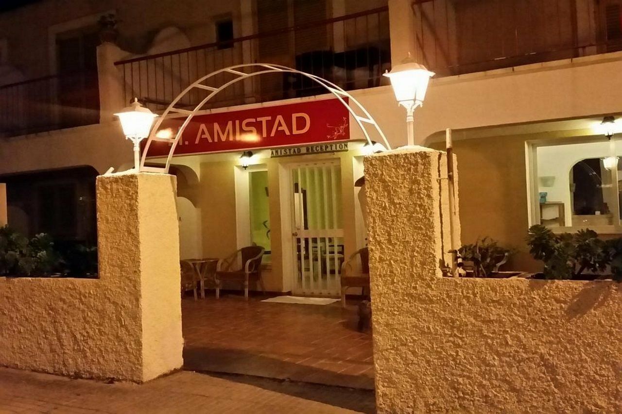 Hostal Amistad Пегера Екстер'єр фото